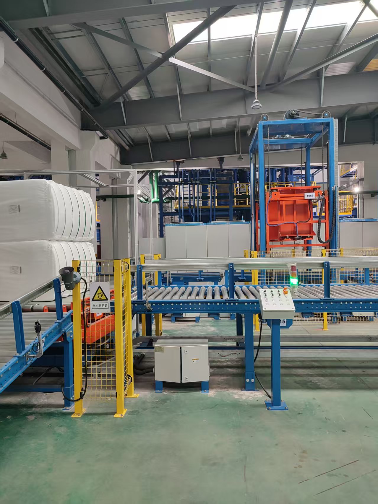Automated Compression Hydraulic Packing Line